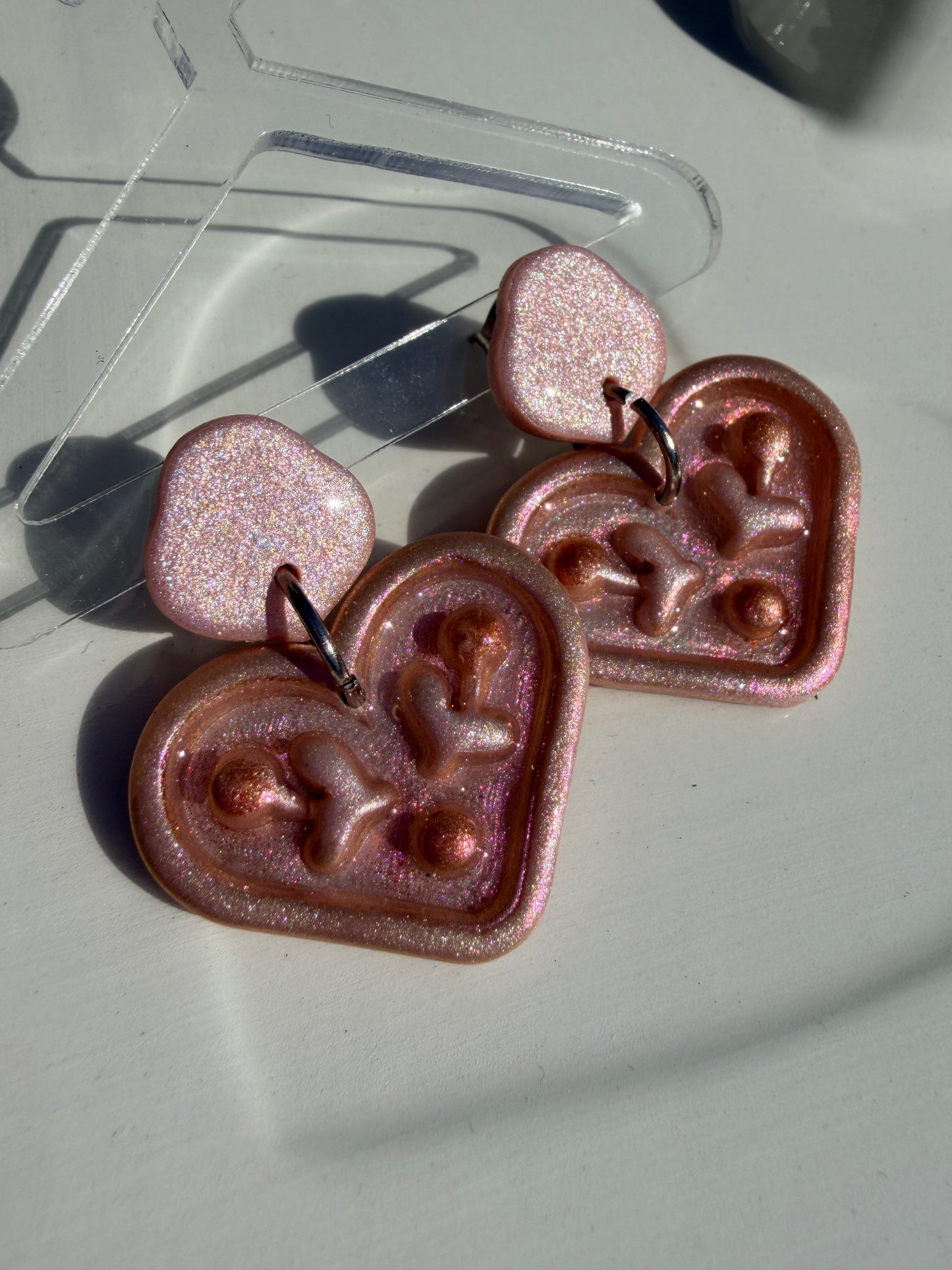 Elise Folk Heart Earrings - Mini