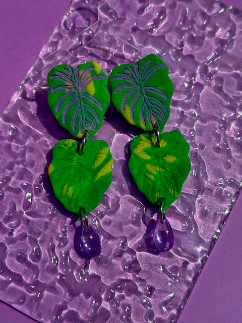 Caladium Leaves - Double Drop with Teardrop Bead