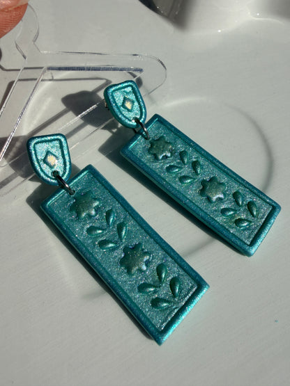 Alice Folk Floral Earrings - Bar in Pink or Blue