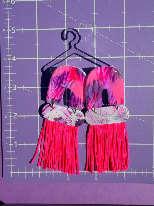 Stevie Short Tassel Fringe in Neon Pin